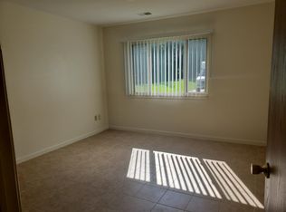 18460 E Forteen Mile Rd #3C, Fraser, MI 48026