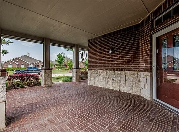 4th image of 1323 Greensboro Dr