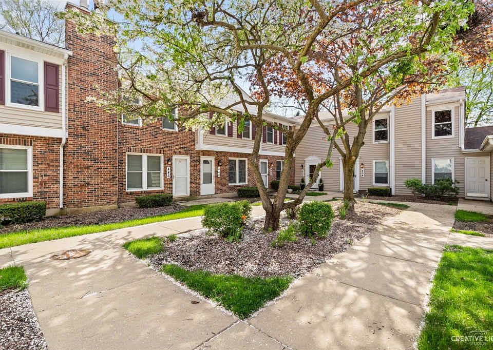1st image of 452 Kensington Ct