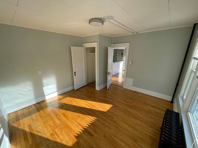 383 Saint John St #8 — Photo 5