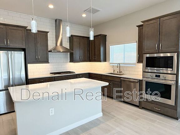 3rd image of 10457 W Salter Dr