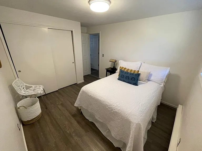 4493 Riverview Ave #2 — Photo 9