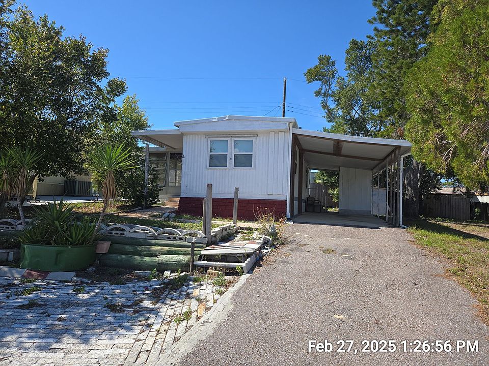 1st image of 823 Saint Charles Dr