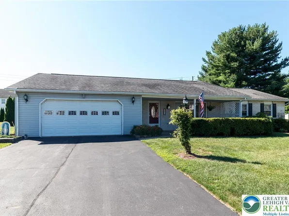 3850 Brandeis Ave, Bethlehem, PA 18020