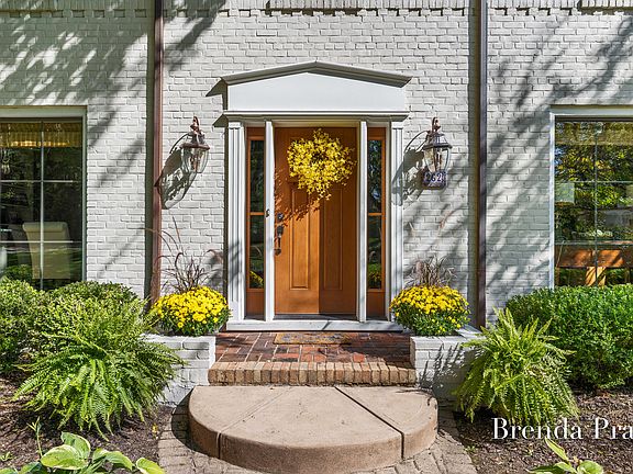 3rd image of 262 Gracewood Dr SE