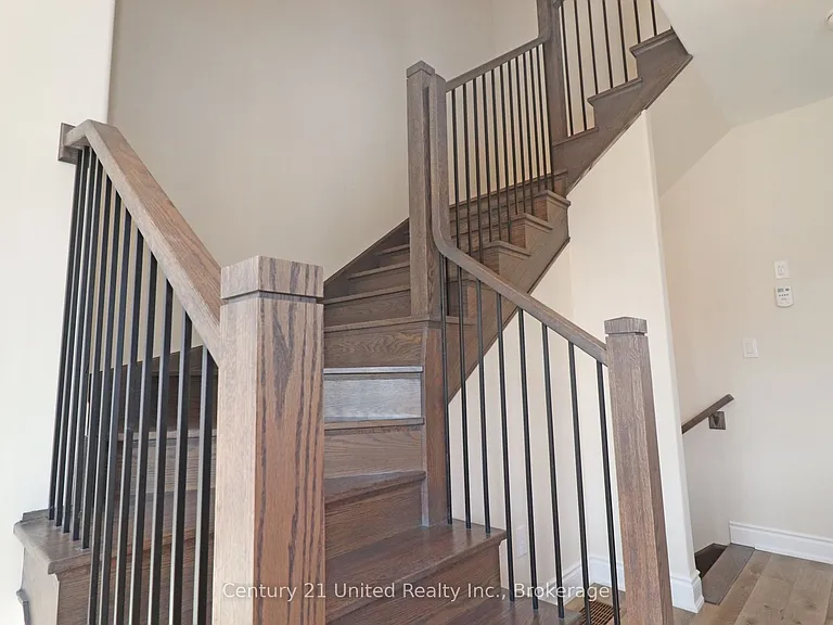 228 Rowberry Blvd — Photo 24