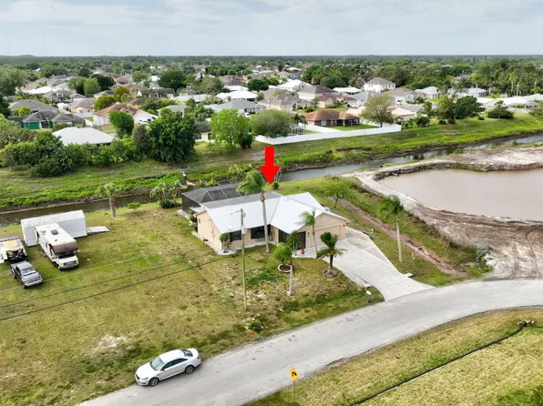 880 SW Java Avenue, Port St Lucie, FL 34953