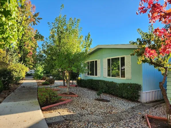 10125 Stone Arch Dr, Grass Valley, CA 95949