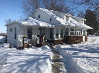 600 W Locust St, Cambridge, IL 61238