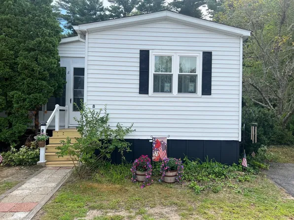 8 Jefferson Way, Carver, MA 02330