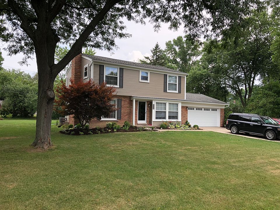 1st image of 3552 Paddington Dr