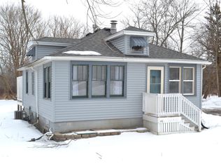 7737 E Wind Lake Rd, Wind Lake, WI 53185