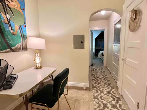 822 N Euclid Ave Floor 3, Pittsburgh, PA 15206