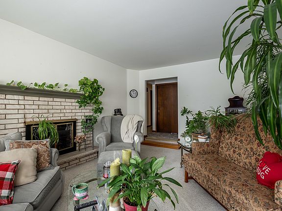 5th image of 8224 W Euclid Ave #8226
