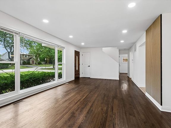 5th image of 2271 Asbury Rd