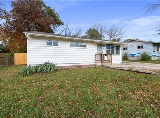 3942 Lawn Ave, Kansas City, MO 64130