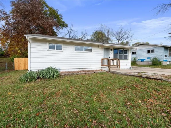 3942 Lawn Ave, Kansas City, MO 64130