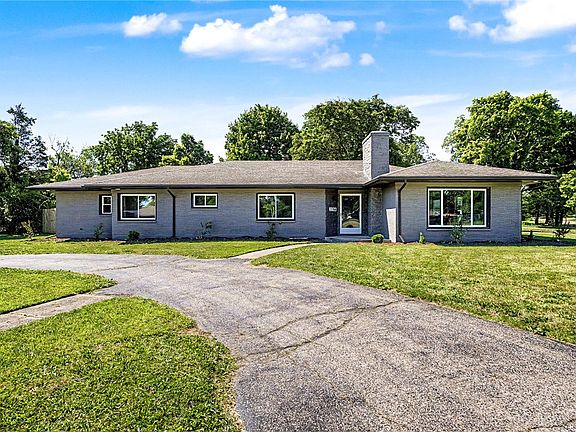 2nd image of 3766 Wales Dr