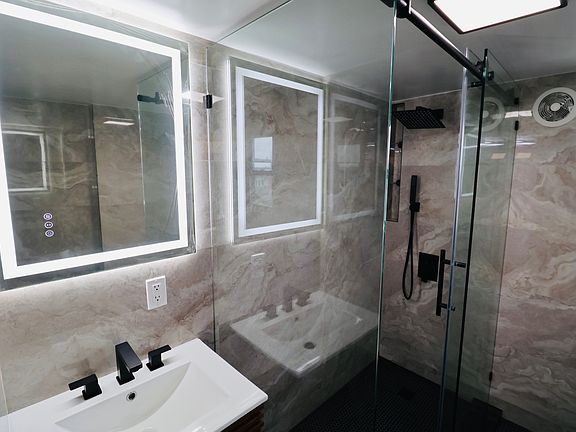 5th image of 145 Valentine St APT 3