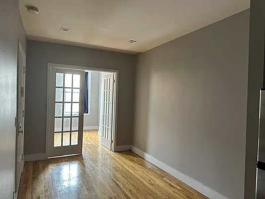 Rented by Premier One Realty LLC | media 5