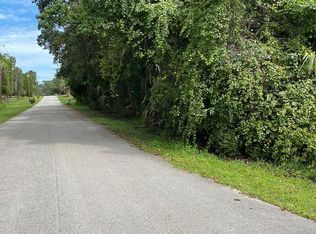 Hudson St, Inglis, FL 34449