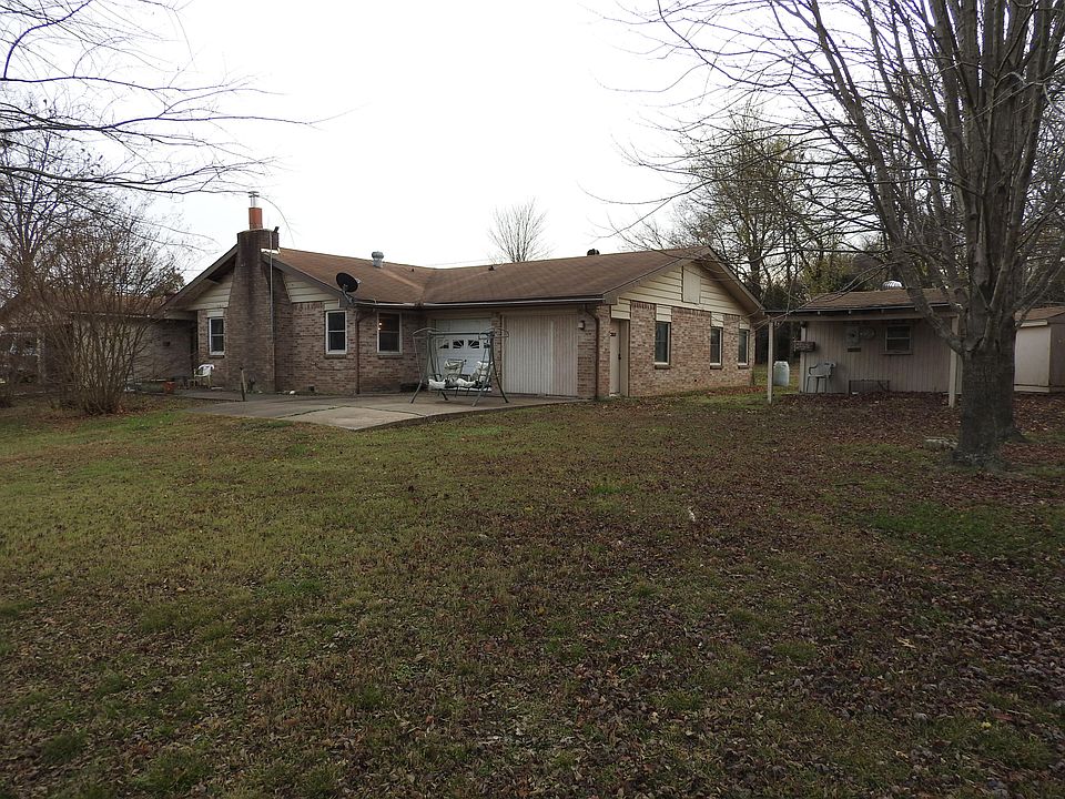 2nd image of 602 39th St