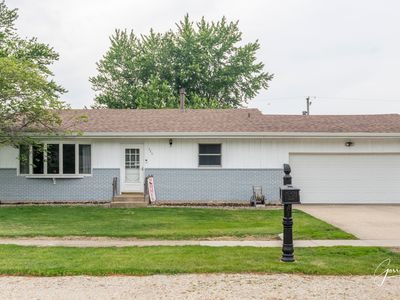 423 N Pine St, Waterman, IL, 60556