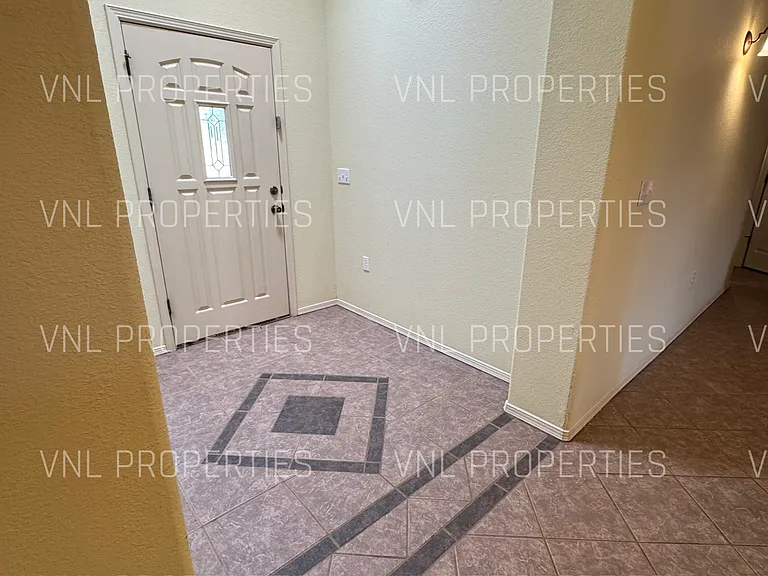 5980 Leaping Lizard Loop — Photo 1