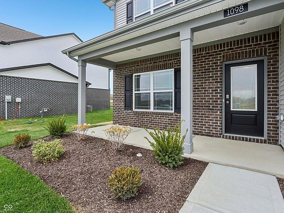 4th image of 1098 Winterfield Blvd