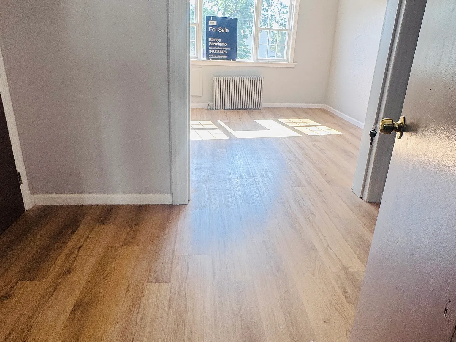 4 bed, $3,600 — Photo 1