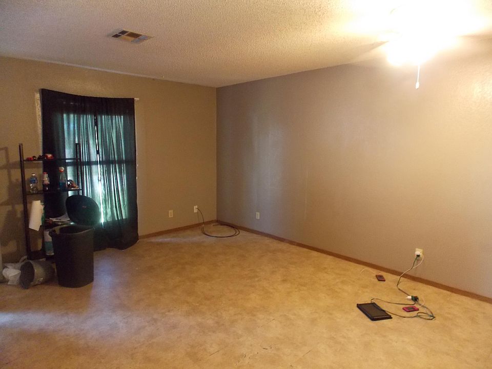 Living Room Dining Combo