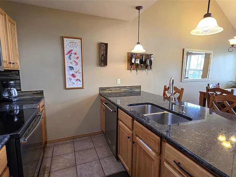 720 Lakepoint Dr #B6 — Photo 8