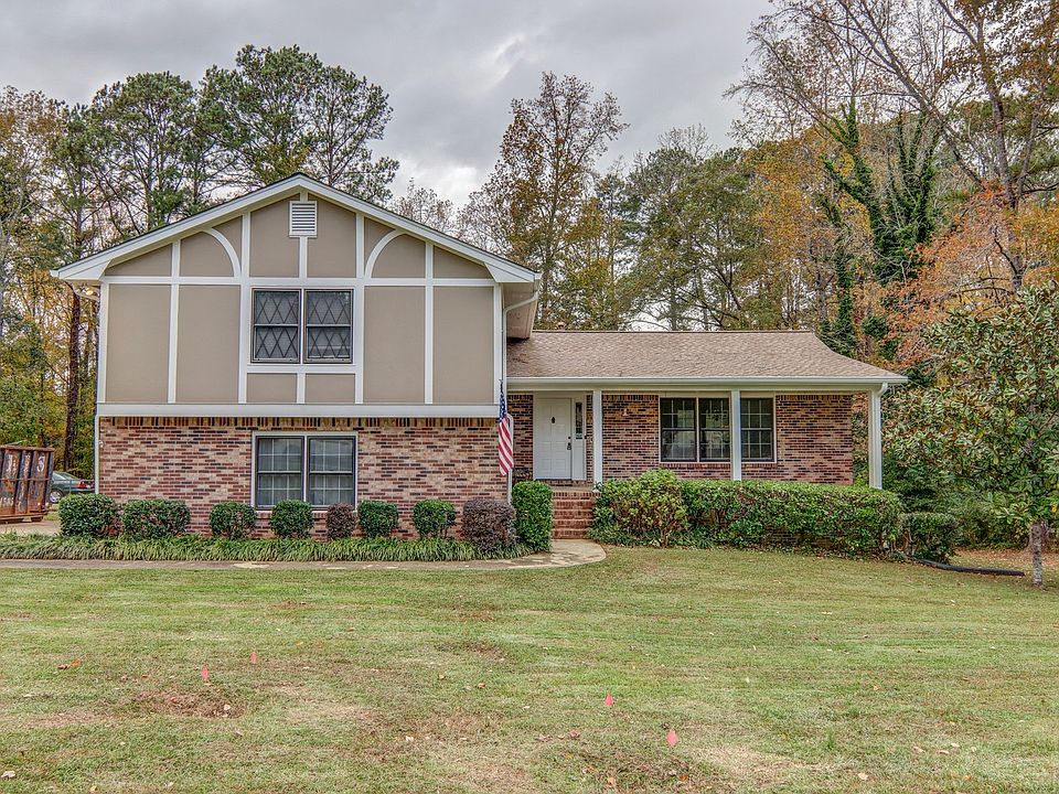 1st image of 511 Clubland Cir SE