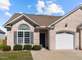 2321 Dovedale Dr #A, Greenville, NC 27834