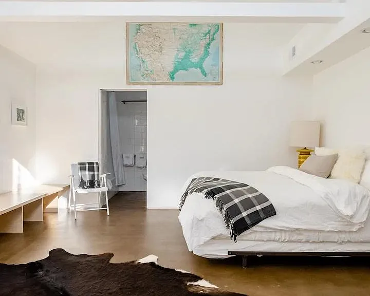 6419 Valley View St — Photo 33