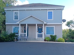 1230 Stoughton Ave, Chaska, MN 55318