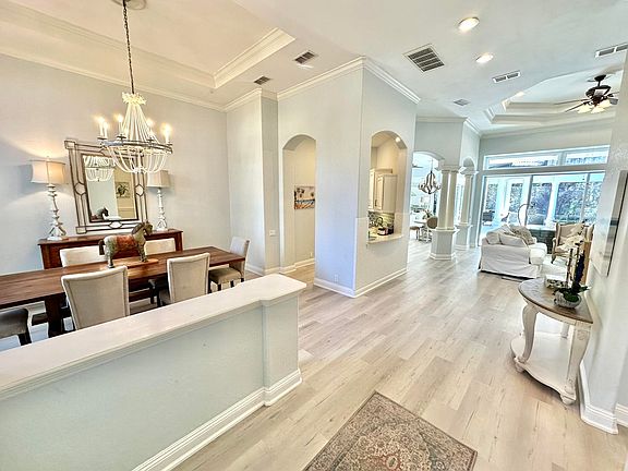 2nd image of 2937 Pine Valley Dr