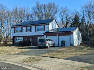 7 Northgate Ct, Willingboro, NJ 08046