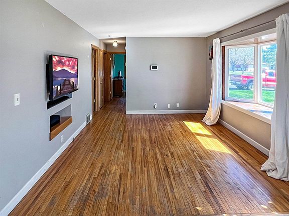 5th image of 8488 Granada Ave S