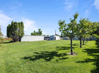 139 Tuttle Ln, Burbank, WA 99323