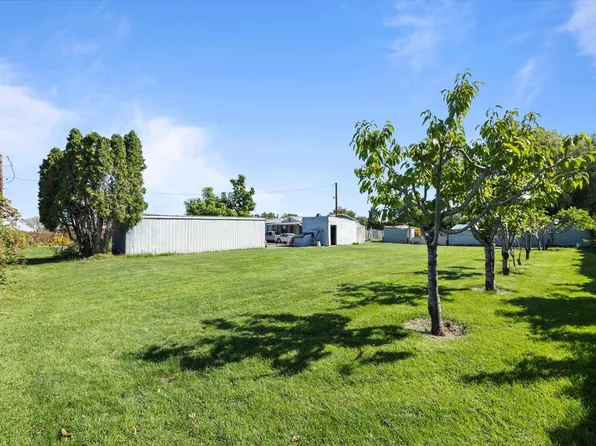 139 Tuttle Ln, Burbank, WA 99323