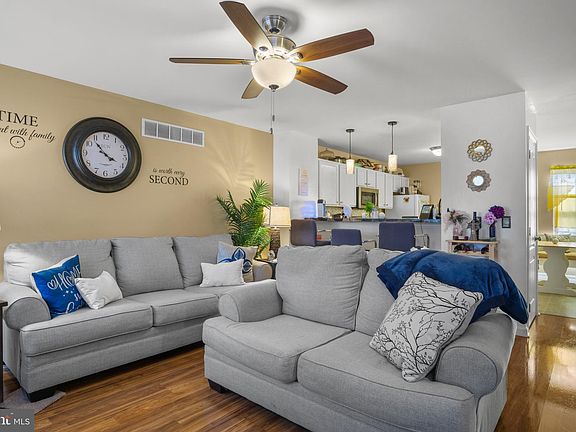 5th image of 133 Nicoles Ct #162
