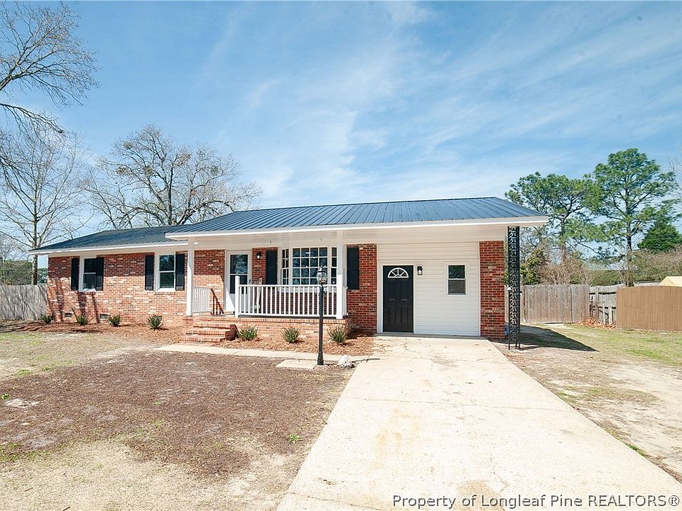 3750 Golfview Rd, Hope Mills, NC 28348 Zillow