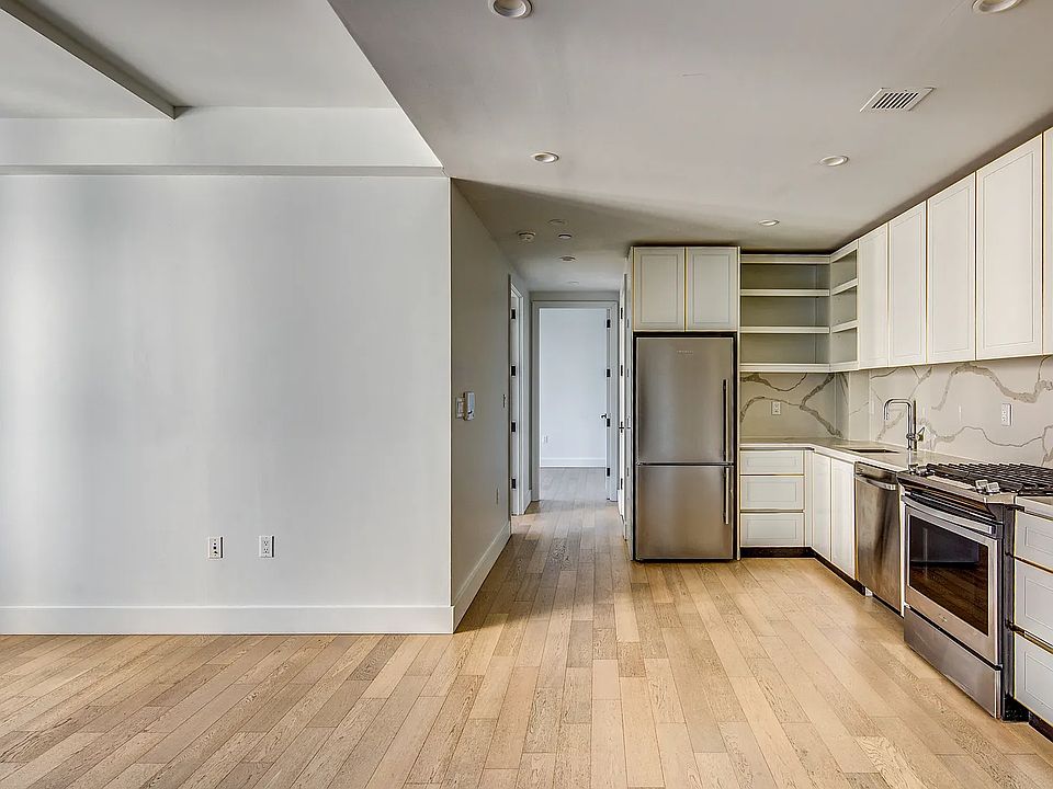 1st image of 635 4th Ave #1304