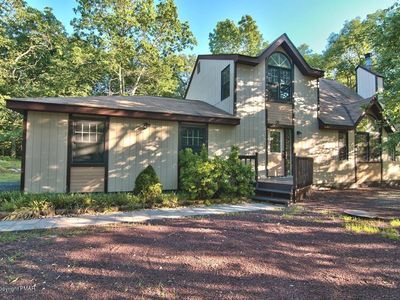 414 Underhill Dr, Tamiment, PA, 18371
