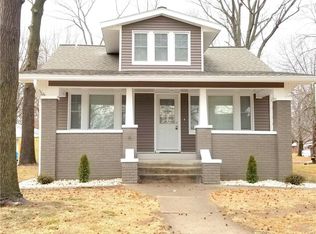 306 S 9th St, Wood River, IL