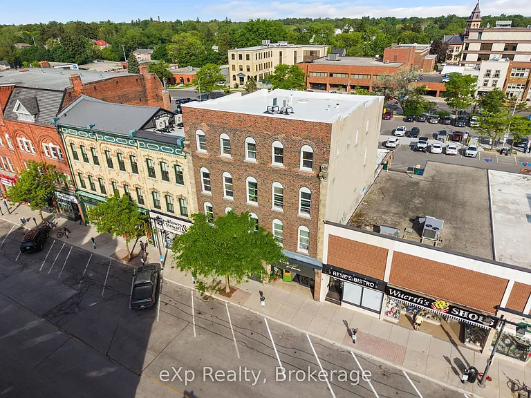 24 Wellington St #12 — Photo 1