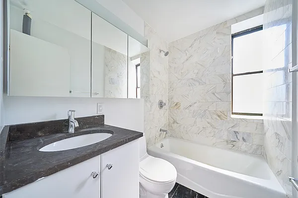 Rented by Living New York | media 8
