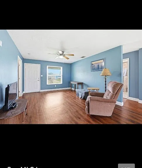 608 Cheyenne Ave — Photo 3