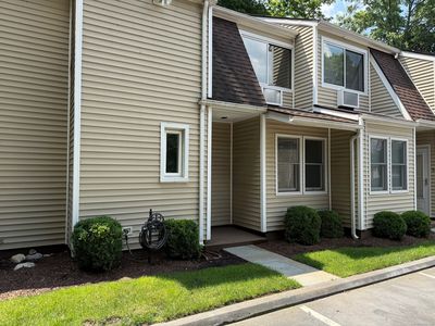 30 De Bera Lane APT 2, Stamford, CT, 06902